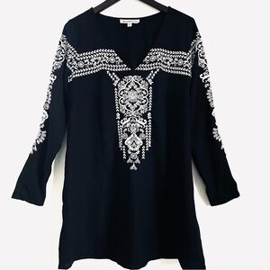 Abercrombie & Fitch Embroidered Long Sleeve Shift Mini Dress Tunic Size S EUC
